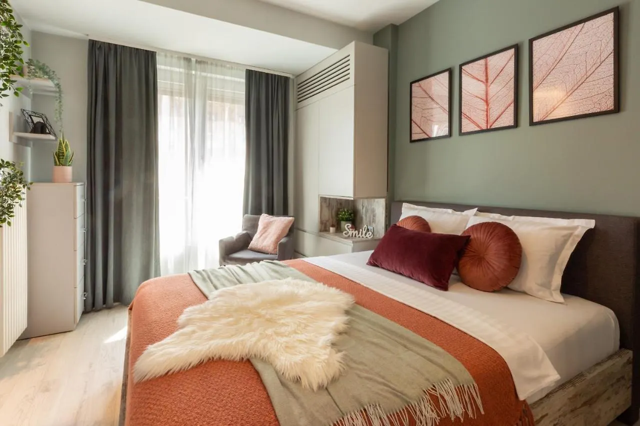 Modern 1Br Apt In The Old Town: The Perfect Choice Bucareste 0*,  Roménia